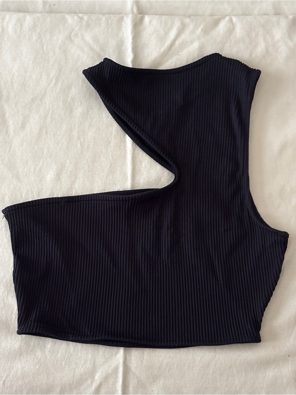 Black Ribbed One-Shoulder Cutout Crop Top - Picture 2 of 3